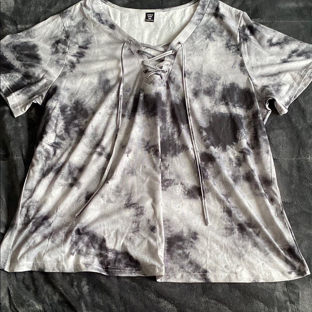 Women's Gray Tie Dye V-Neck Lace Up Top Plus Size 2X